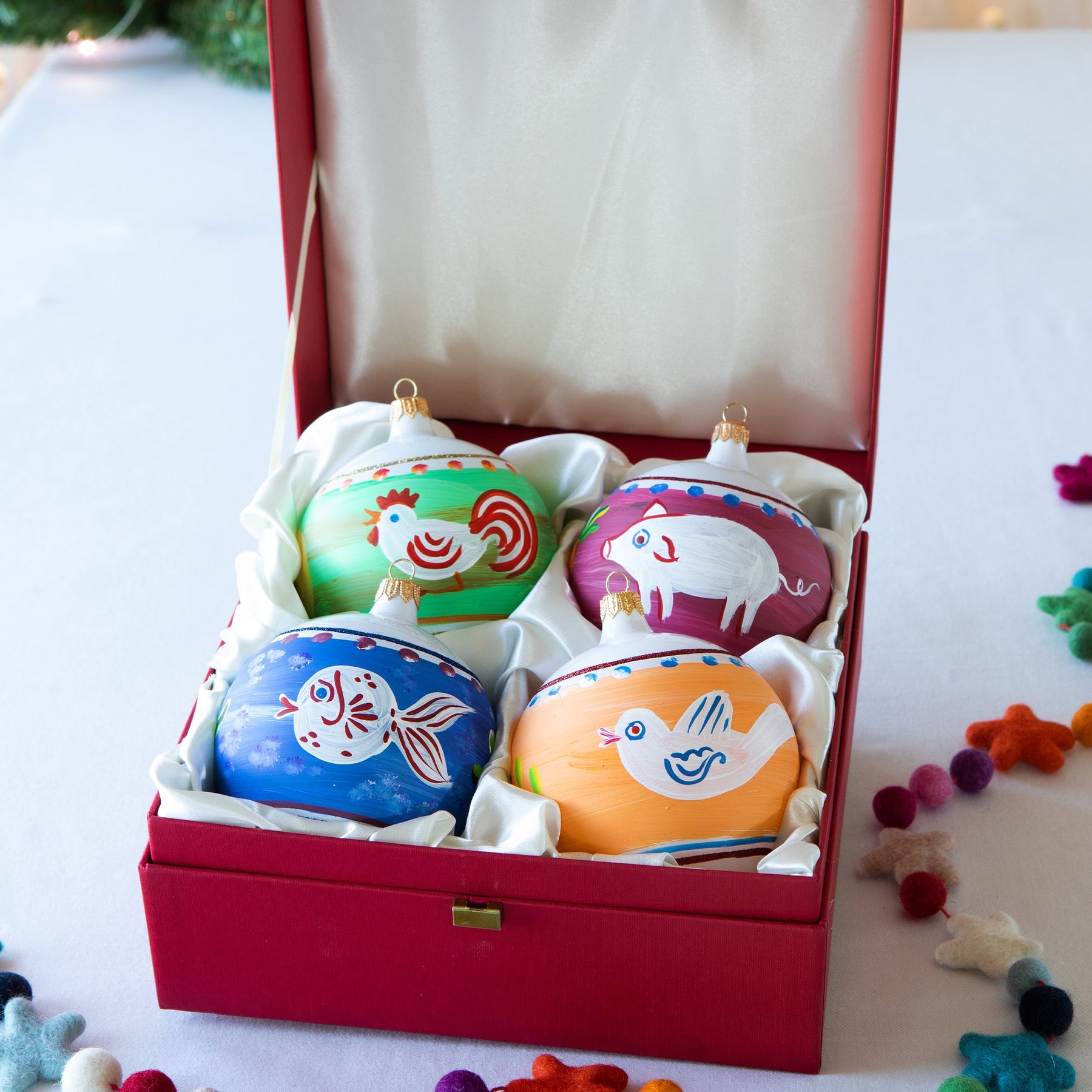 VIETRI: CAMPAGNA ASSORTED ORNAMENTS - SET OF 4