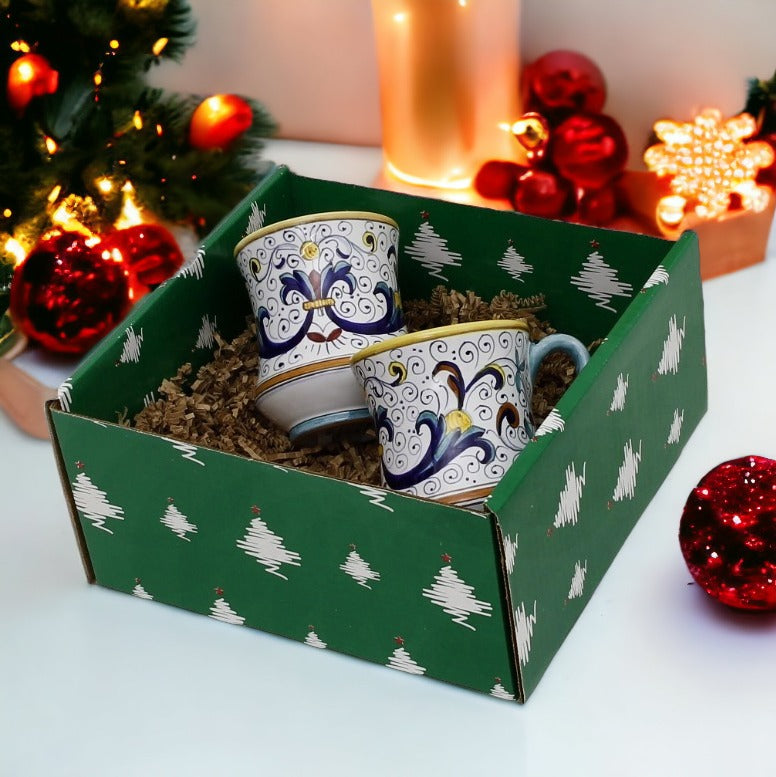 GIFT BOX CHRISTMAS: Green Gift Box with Ricco Deruta Large 17 Oz Mugs (Set of two)