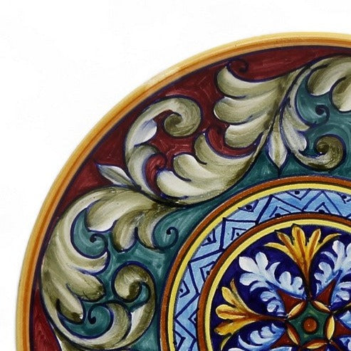 DERUTA MAJOLICA: Small wall plate featuring a Deruta Foglie Vario design (10" DIAM)