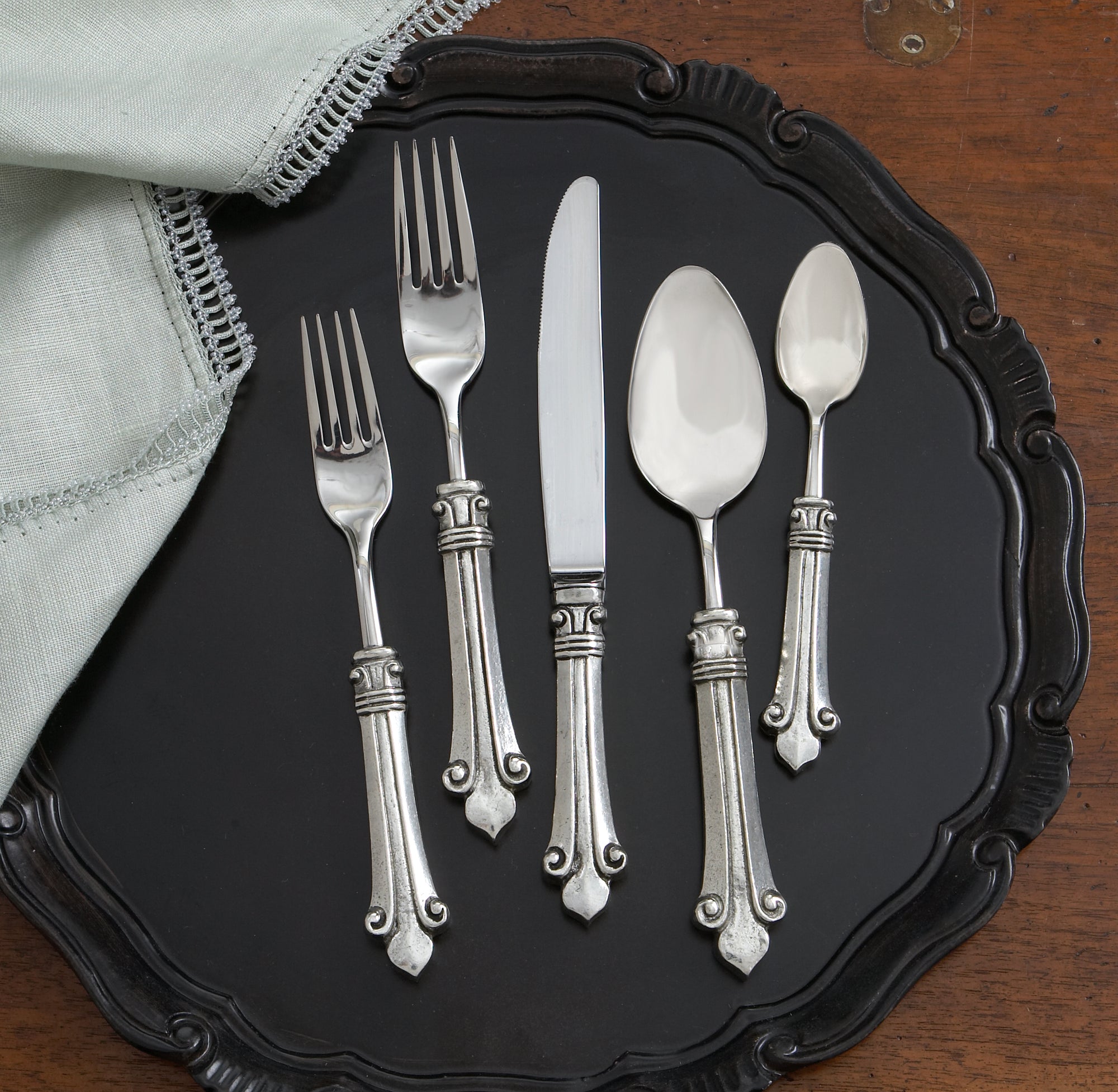 ARTE ITALICA: GIGLIO Flatware Five Piece Place Setting - artisticaitalian.com